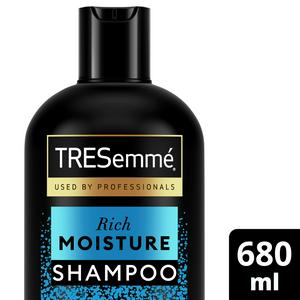 TRESemmé Shampoo Rich Moisture 680ml